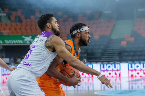 现同样抢眼 现同样抢眼