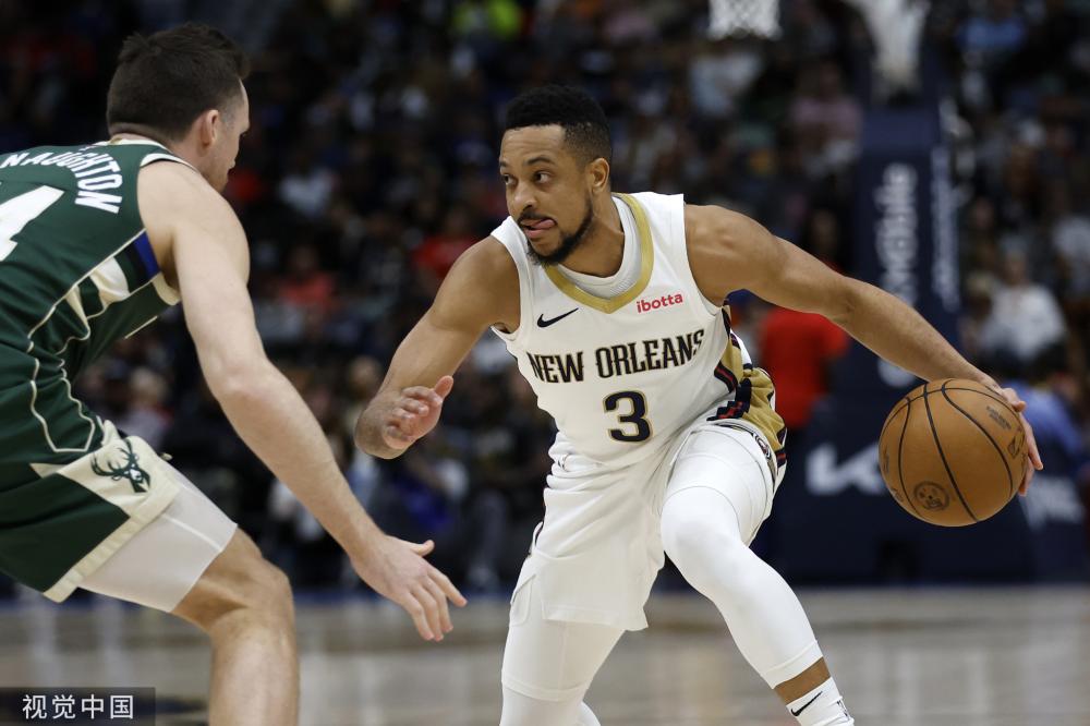 在紧张的氛 在紧张的氛