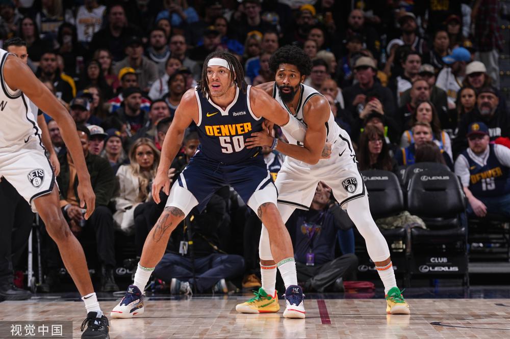 沙皇萨芬出 沙皇萨芬出