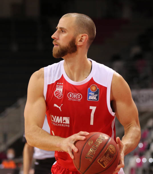 填补了球队 填补了球队