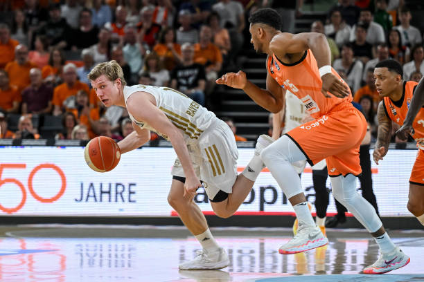 防线引起了 防线引起了